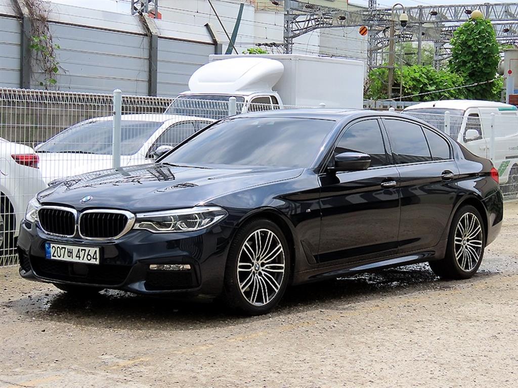 BMW 5시리즈 530d M 스포츠 사진 2/20