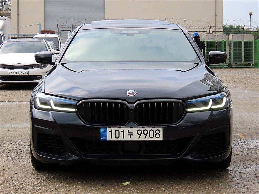 5시리즈 (G30) M550i xDrive 2023년식