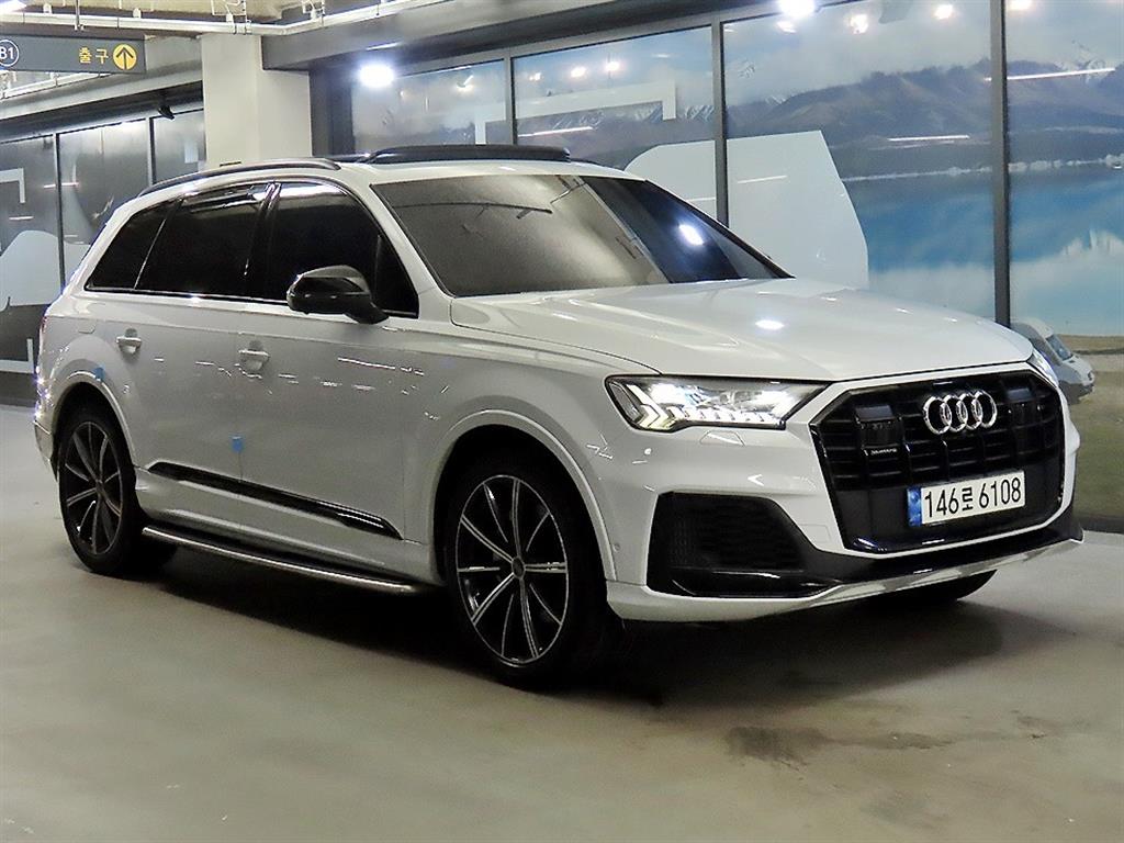 Q7 (4M) 55 TFSI 콰트로 프리미엄 2021년식