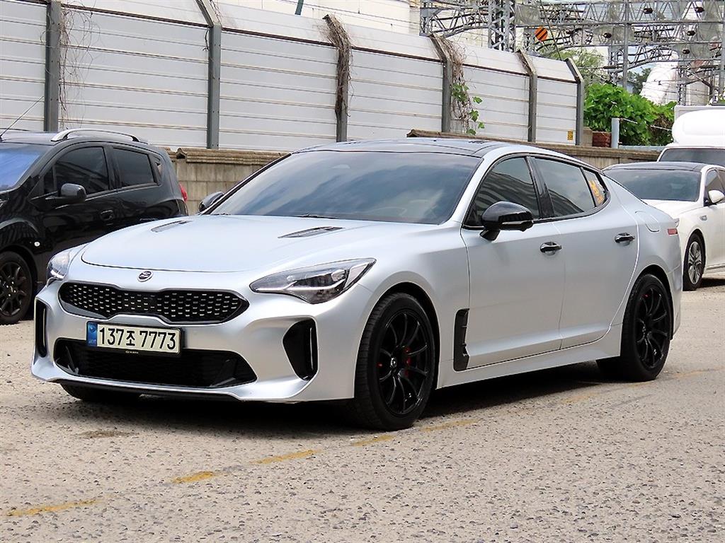 기아 스팅어 AWD 3.3 GT 마스터즈 터보 패키지 사진 2/20