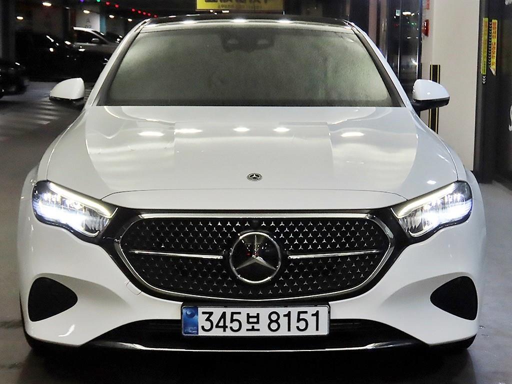 벤츠 E 클래스 E200 아방가르드 사진