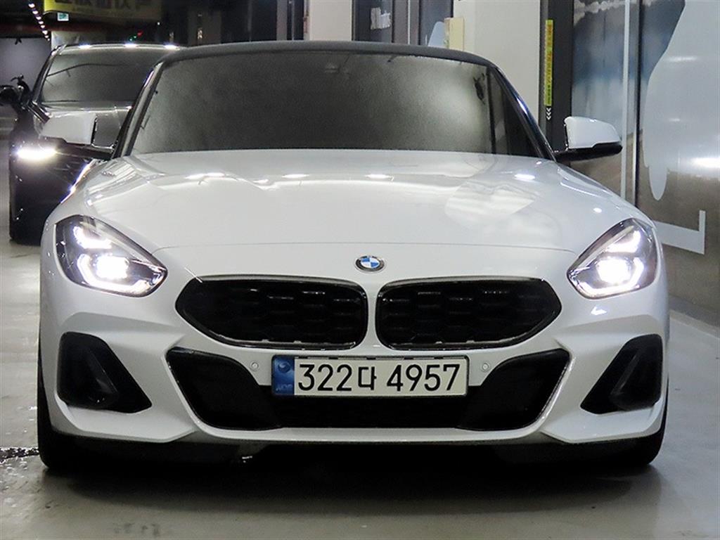 BMW Z4 sDrive 20I M 스포츠 사진