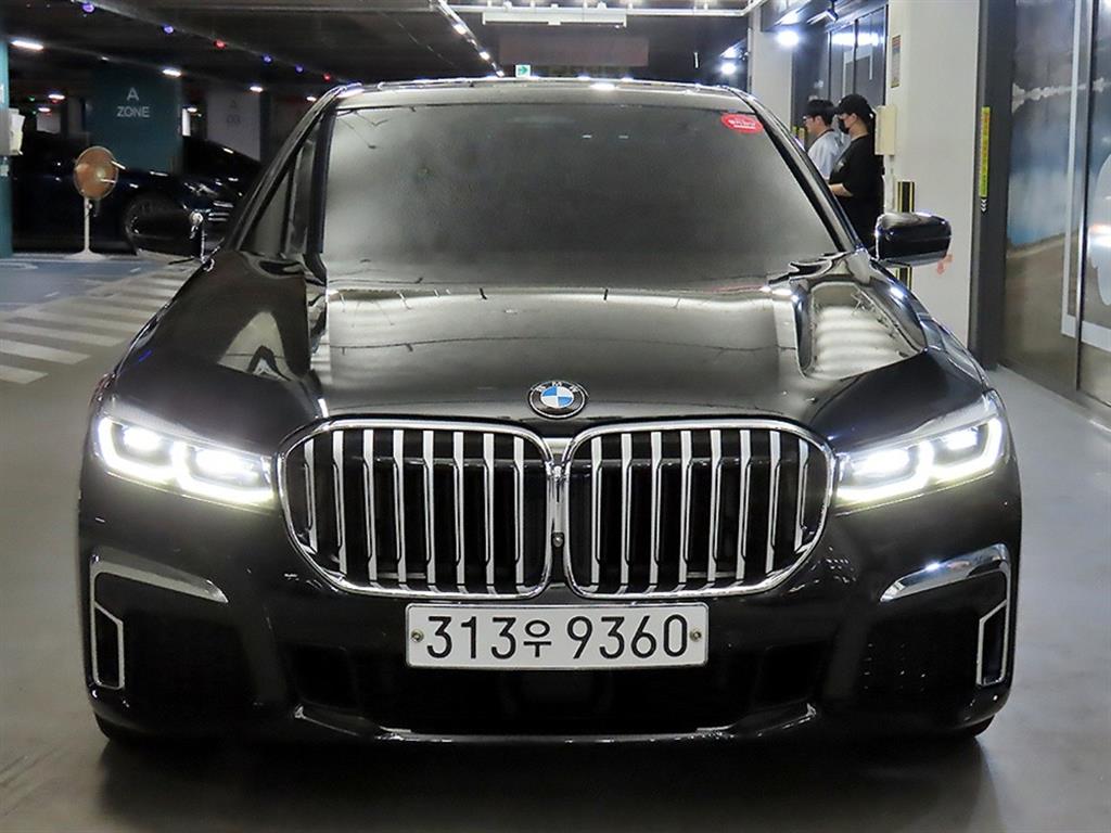 BMW 7시리즈 745e i퍼포먼스 M스포츠 사진