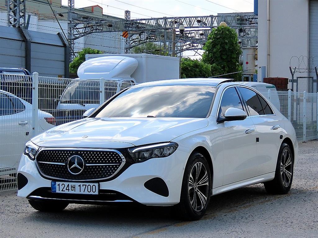 벤츠 E 클래스 E200 아방가르드 사진 2/20