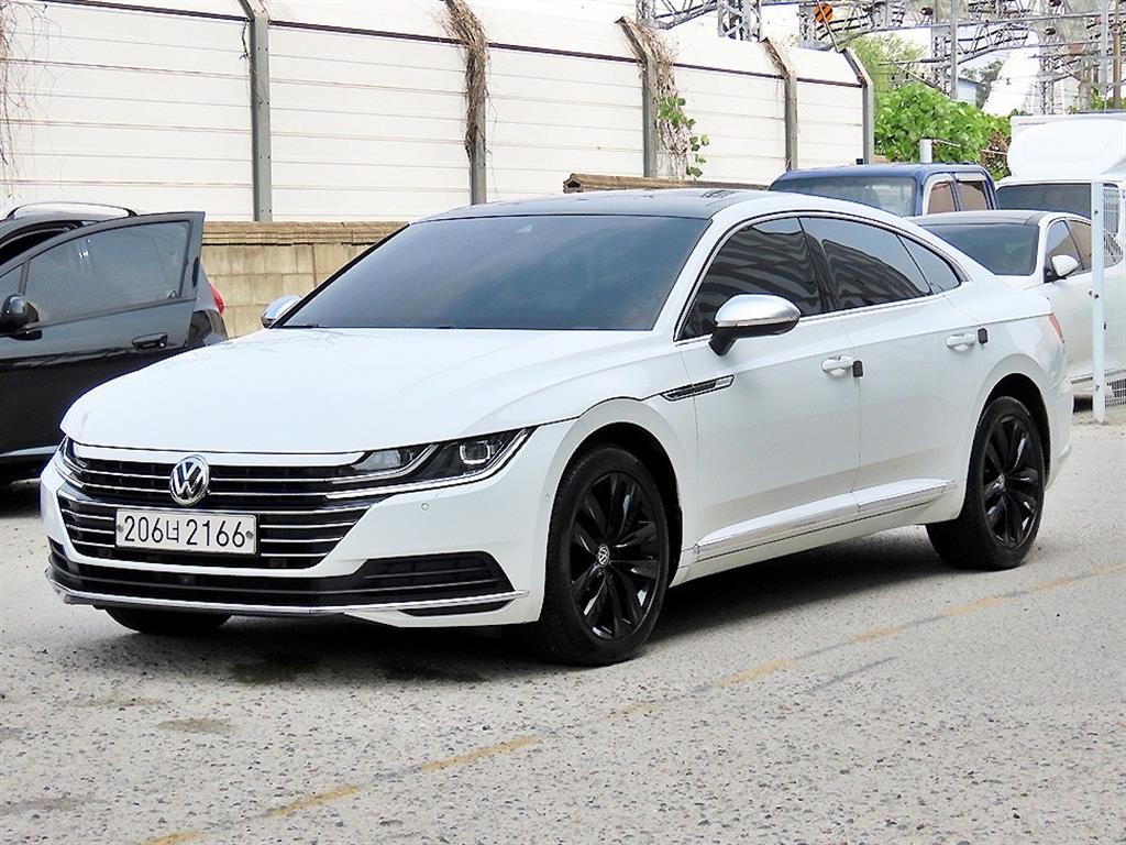 폭스바겐 아테온 2.0 TDI 프레스티지 사진 2/20