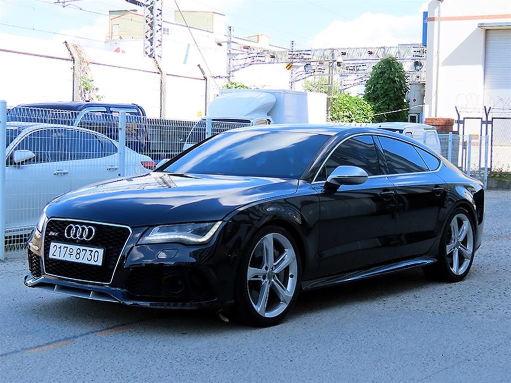 아우디 RS7 4.0 TFSI 콰트로 사진 2/20