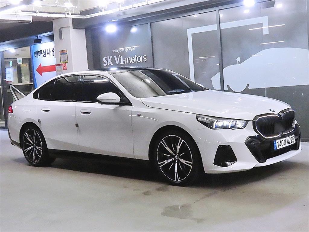 5시리즈 (G60) 530i xDrive M 스포츠 2024년식