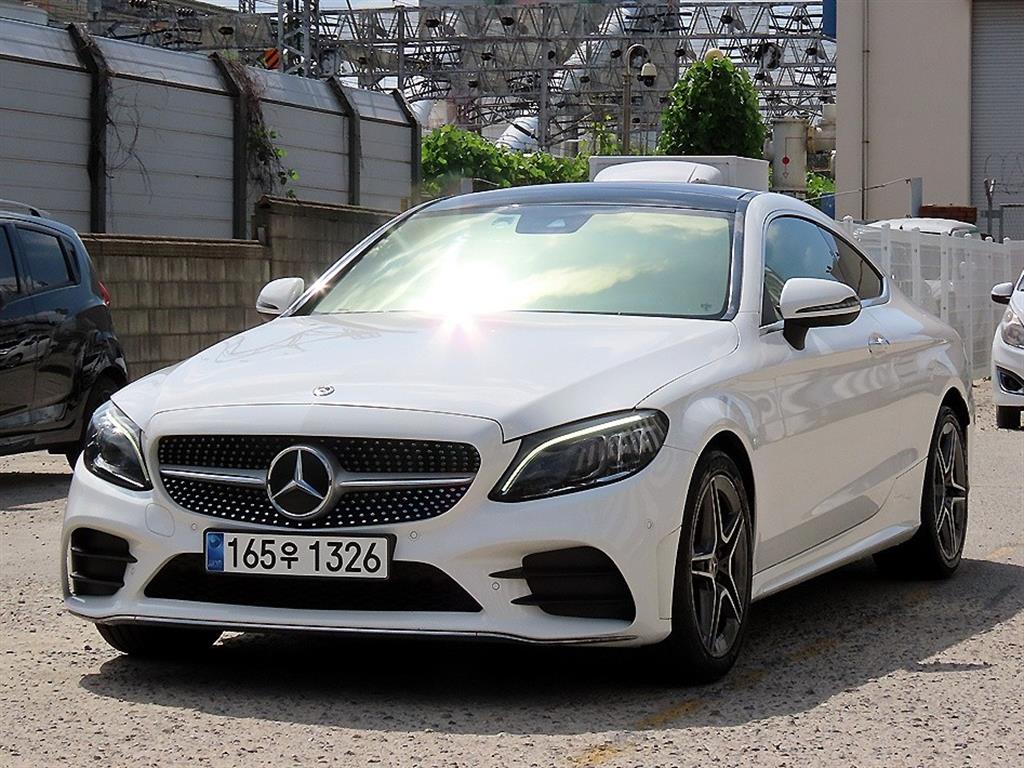 벤츠 C 클래스 C200 쿠페 사진 2/20