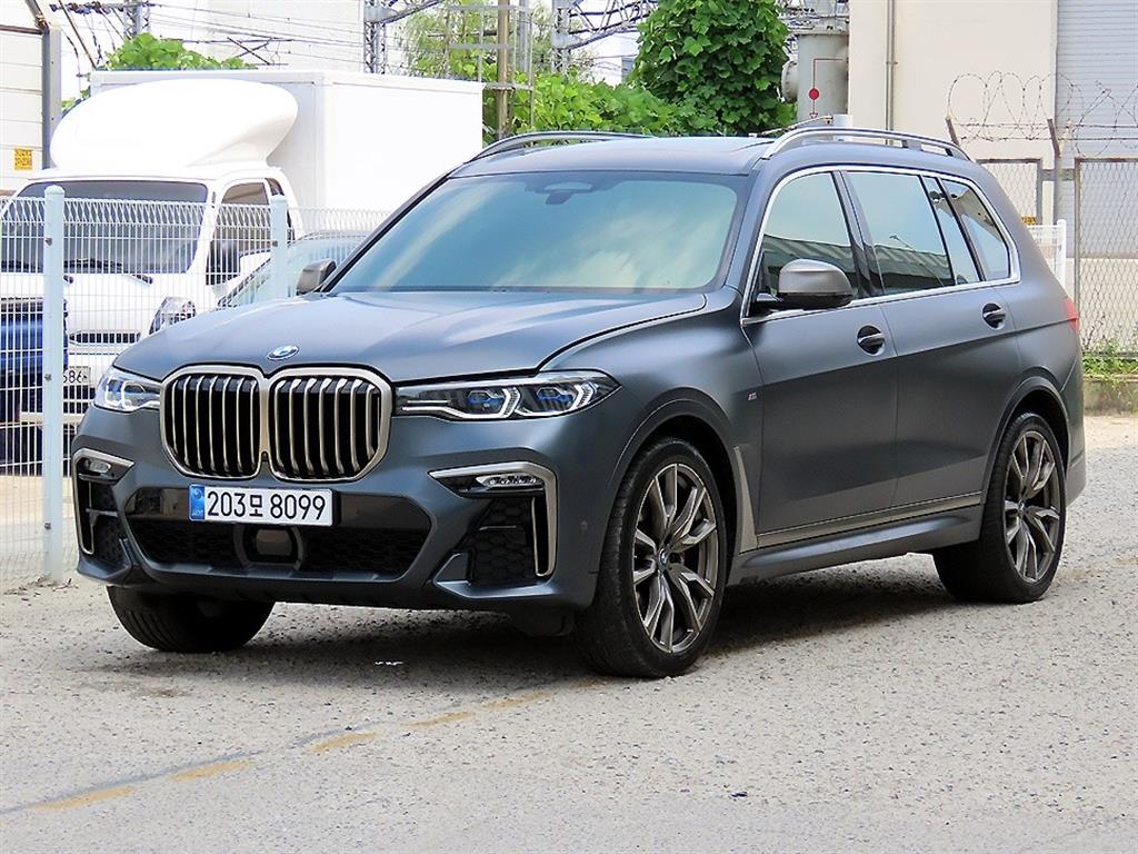 BMW X7 xDrive 50i M 스포츠 사진 2/20
