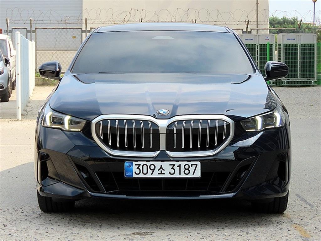 5시리즈 (G60) 530i xDrive M 스포츠 2026년식