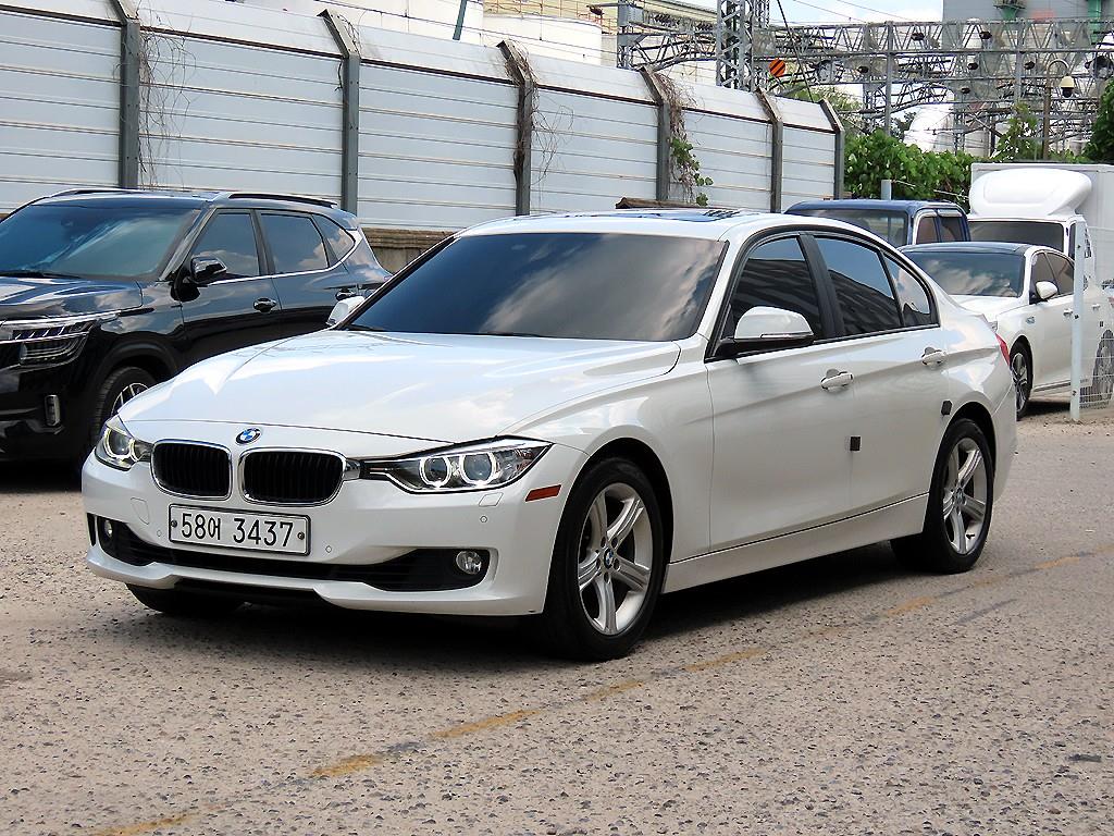 BMW 3시리즈 320i 사진 2/20