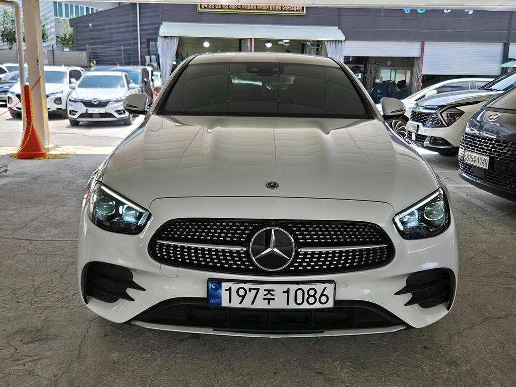 E-클래스 W213 E220d 4MATIC AMG라인 2023년식