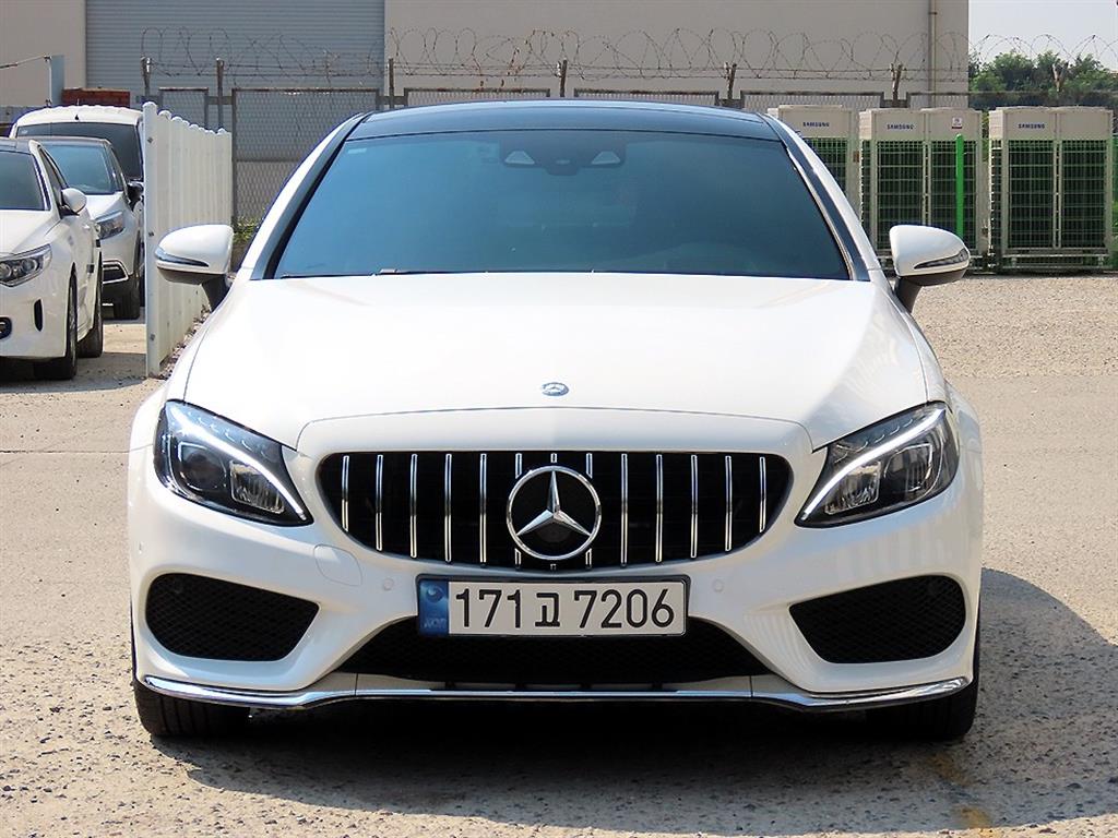 벤츠 C 클래스 C200 쿠페 사진