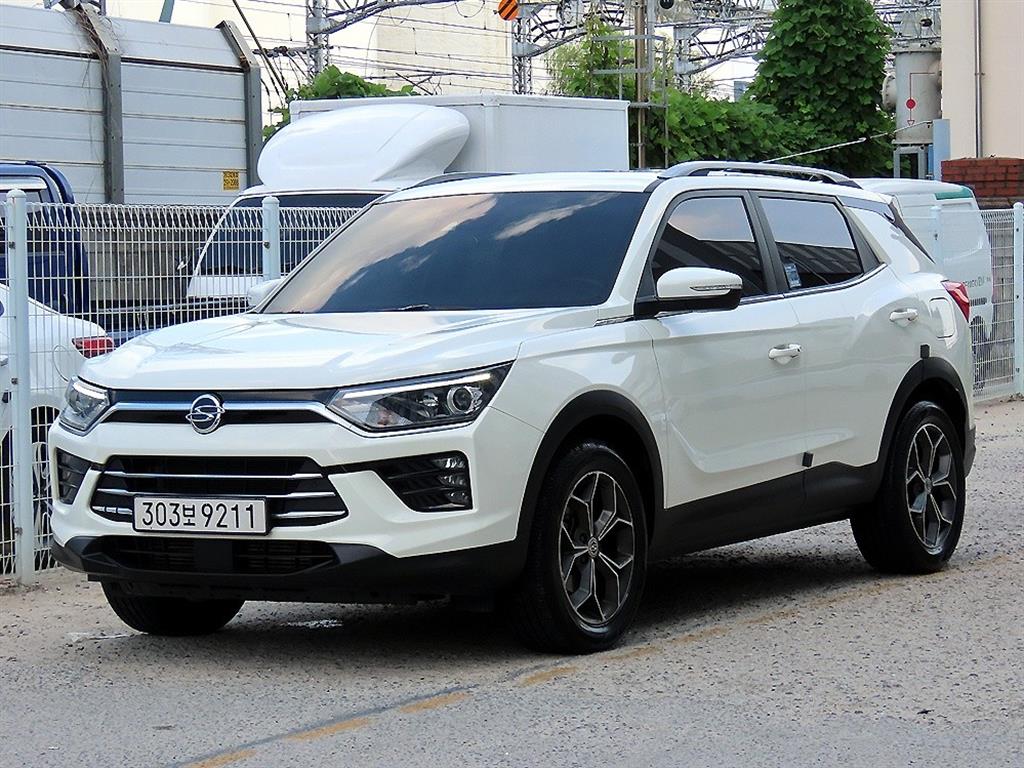 KGM 코란도 2WD 가솔린 1.5 C5 플러스 사진 2/20