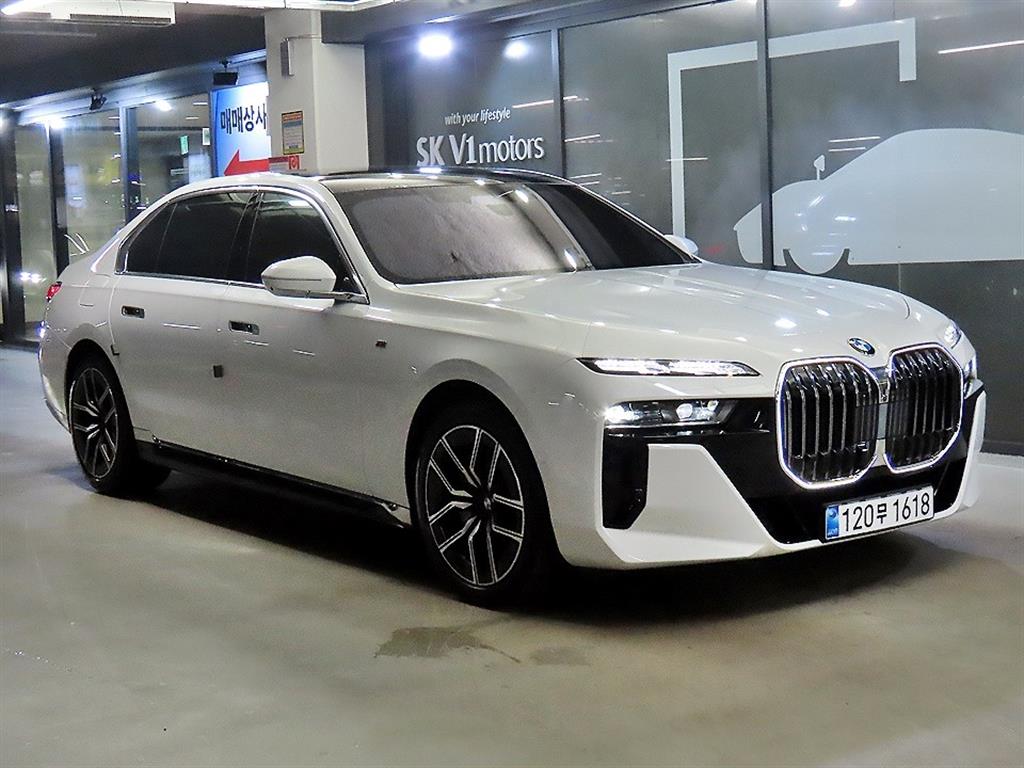 7시리즈 (G70) 740i xDrive M 스포츠 리미티드 2025년식