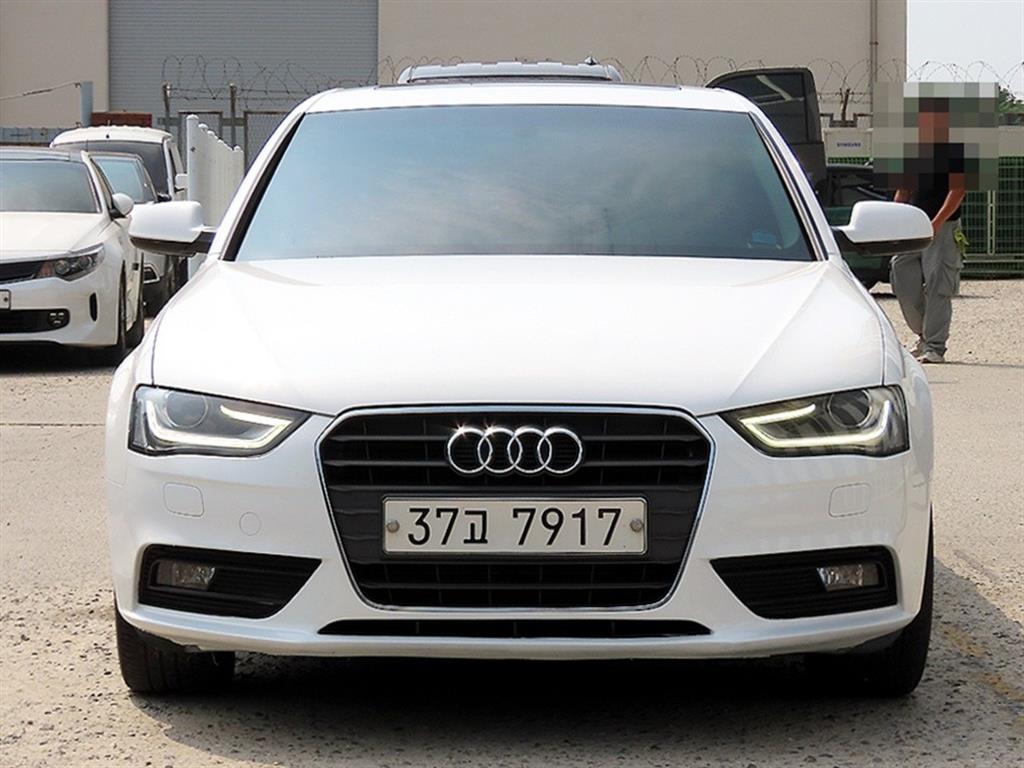 뉴 A4 30 TDI 2015년식