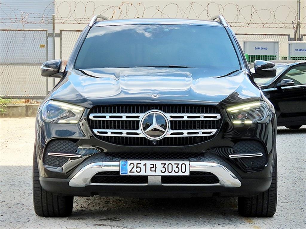 벤츠 GLE 클래스 GLE 300d 4MATIC 사진