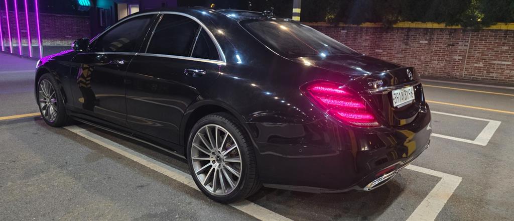 벤츠 S 클래스 S 350 d 4MATIC 사진 2/20