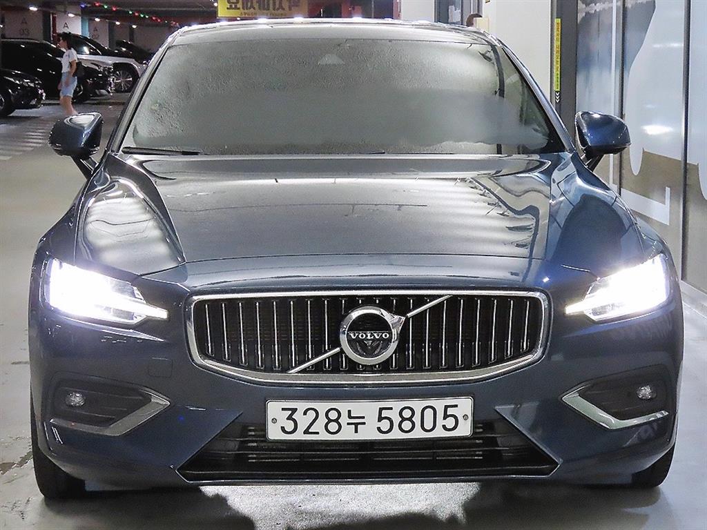 볼보 S60 T5 인스크립션 사진