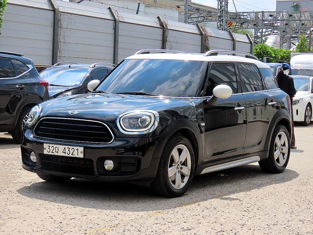 MINI 컨트리맨 2.0 D 사진 2/20