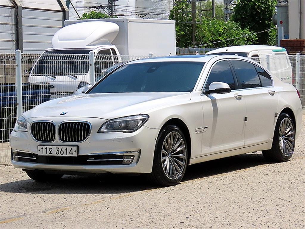 BMW 7시리즈 730 d xDrive 사진 2/20