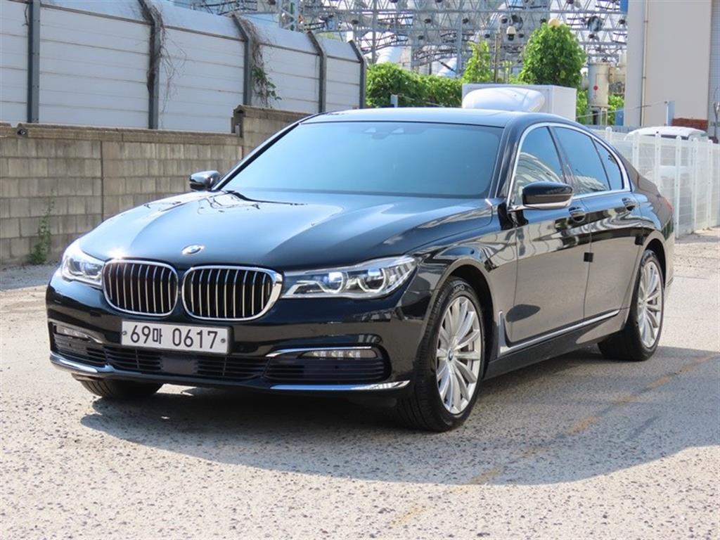BMW 7시리즈 730d xDrive 사진 2/19