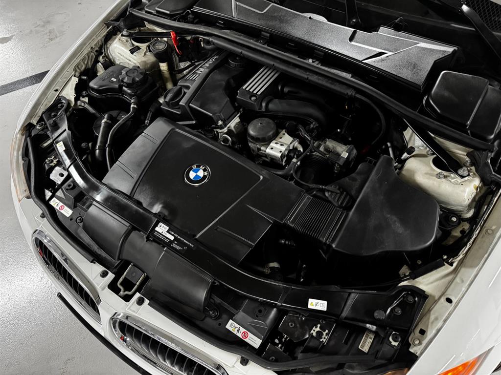 BMW 3시리즈 320i 세단 사진