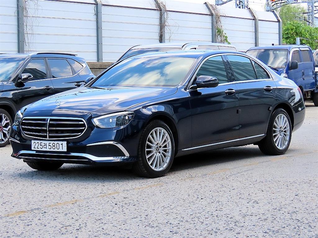 벤츠 E 클래스 E250 익스클루시브 사진 2/20