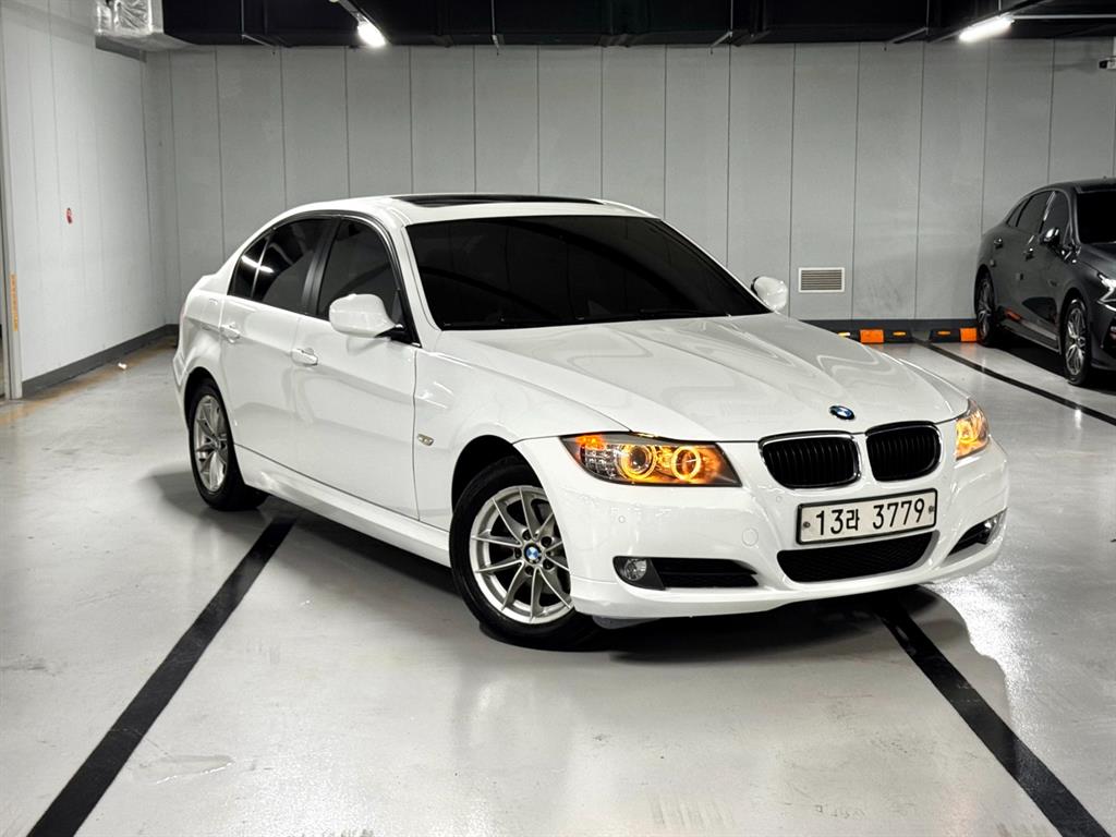 3시리즈 (E90) 320i 세단 2010년식