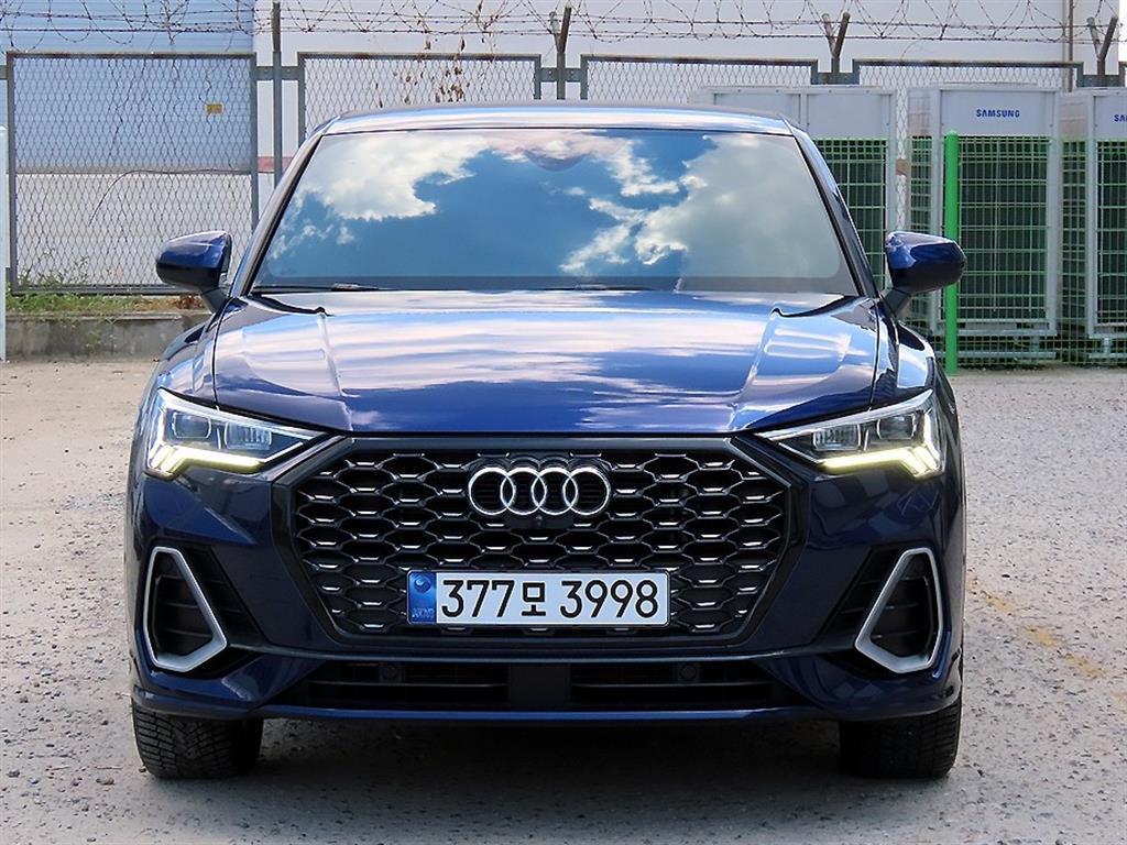 아우디 Q3 35 TDI 스포트백 프리미엄 사진