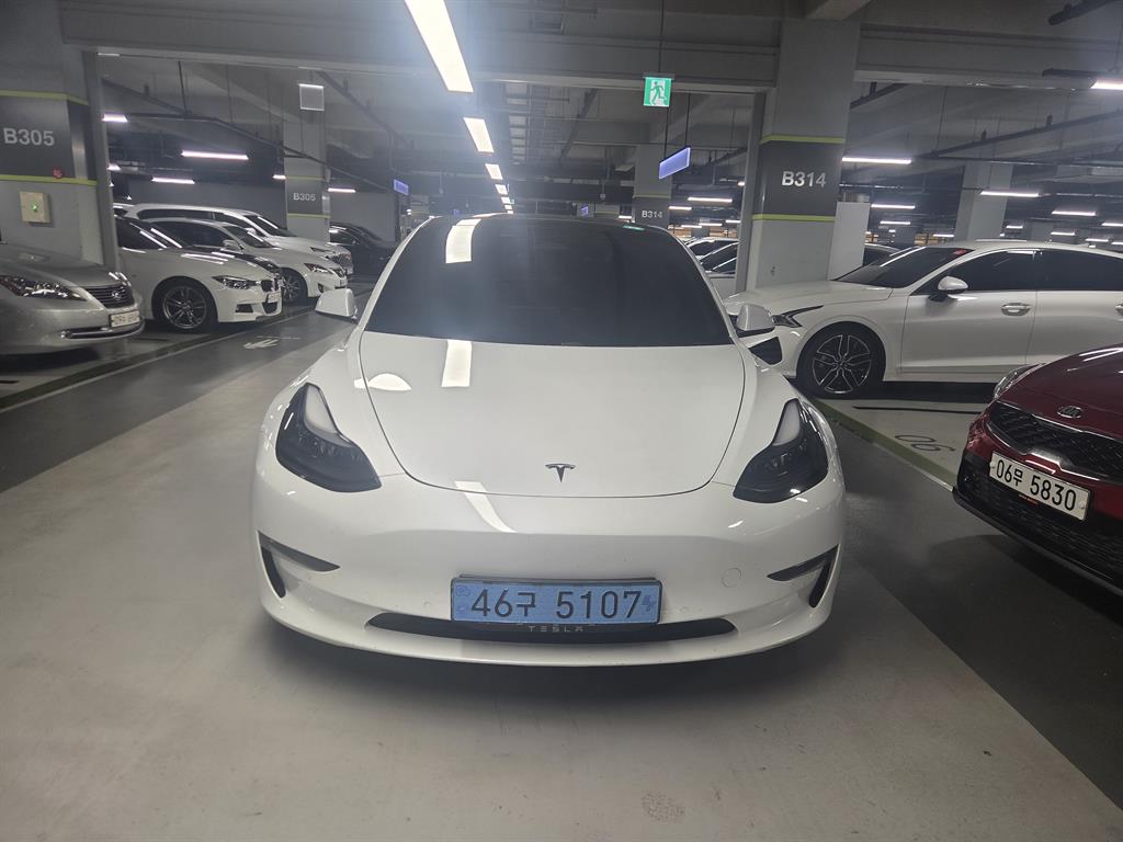 모델 3 롱 레인지 2021년식