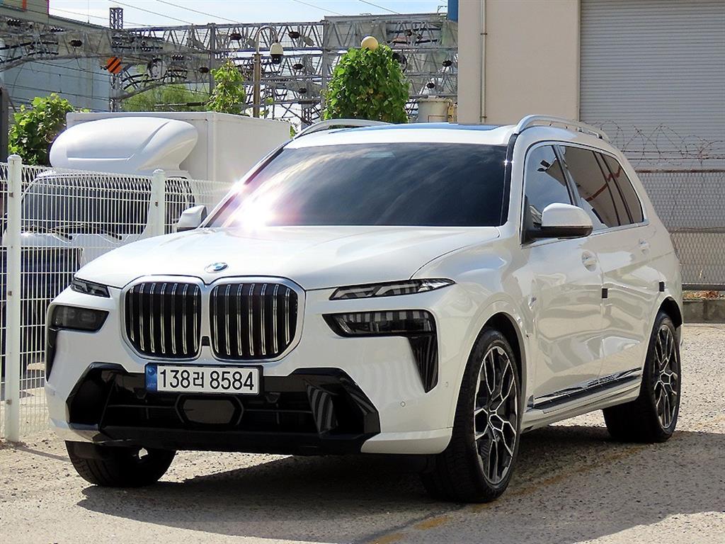 BMW X7 xDrive 40i M 스포츠 사진 2/20