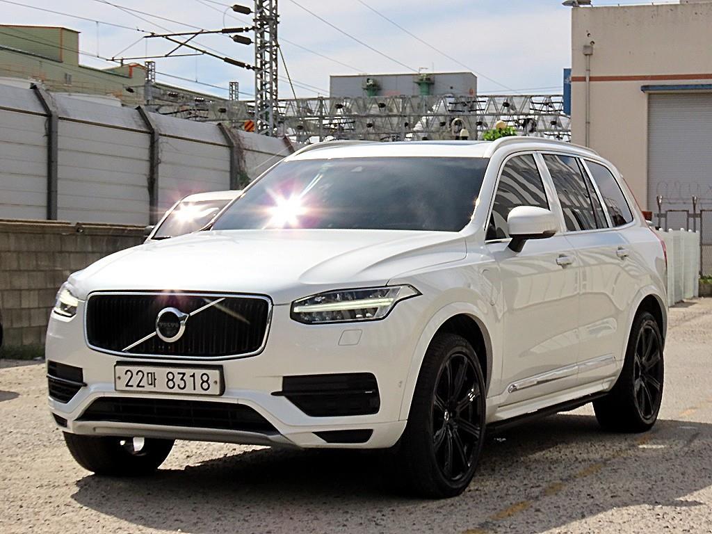 볼보 XC90 2.0 T8 AWD 엑셀런스 사진 2/20