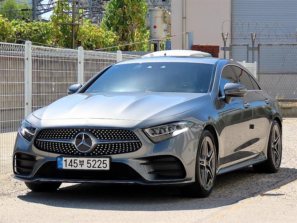 벤츠 CLS 클래스 CLS 300d AMG Line 사진 2/20