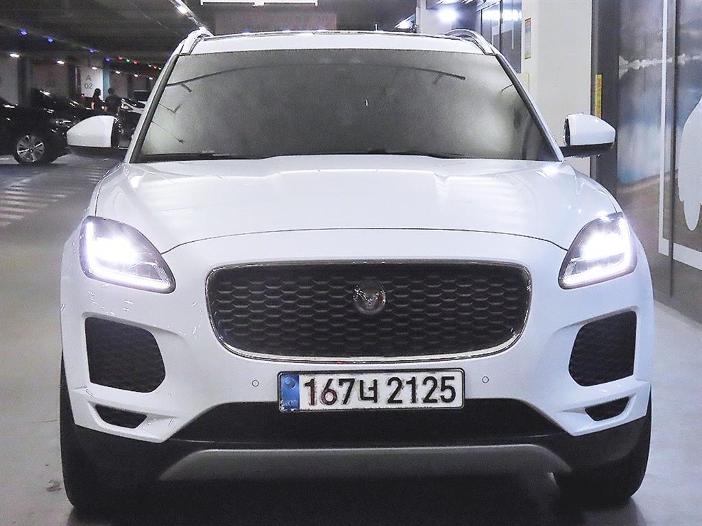 재규어 E-PACE P250 SE 사진