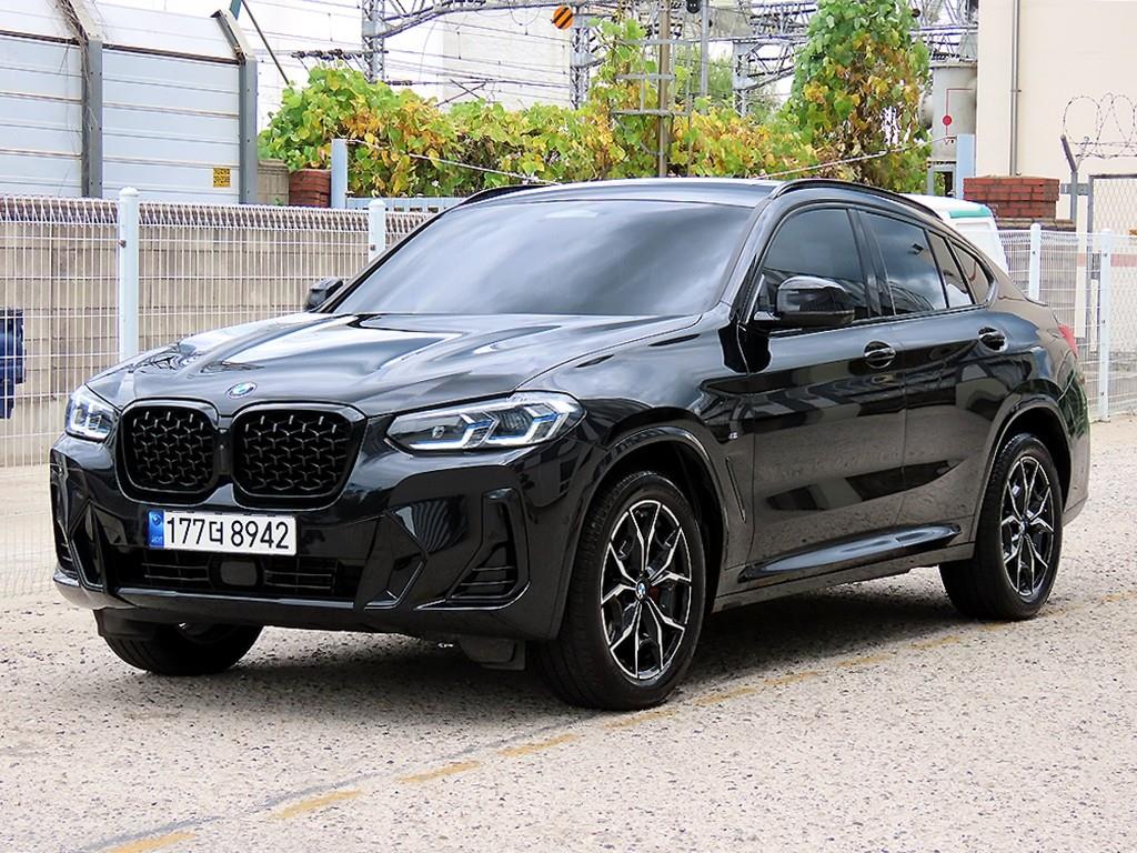BMW X4 xDrive 20i xLine 사진