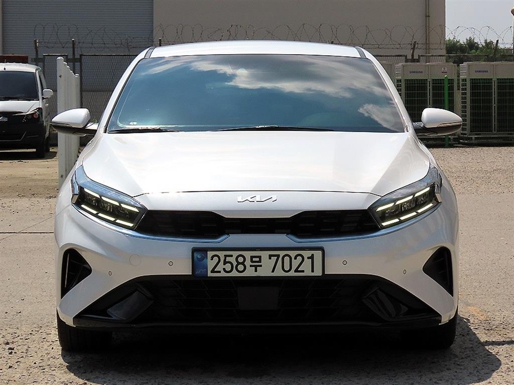더뉴 K3 2세대 1.6 가솔린 노블레스 2022년식