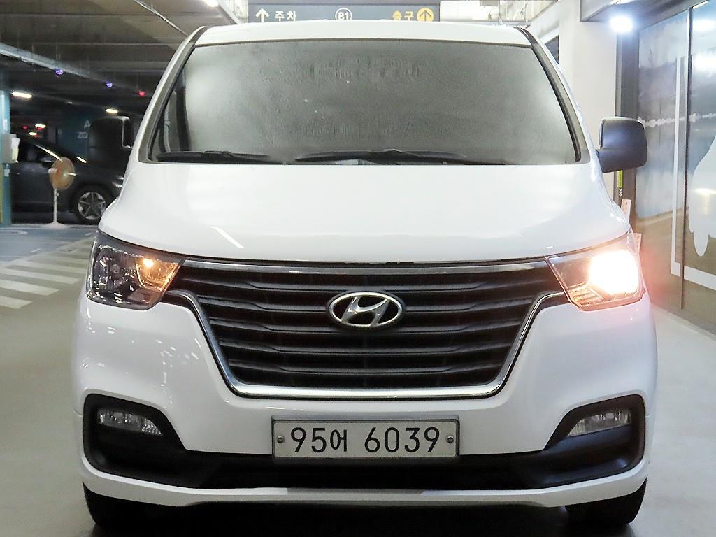 현대 스타렉스 2WD 밴 5인승 모던 사진