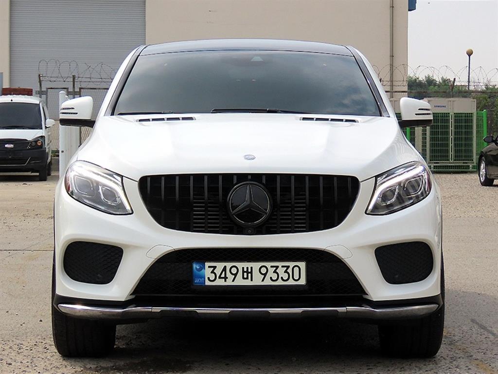 벤츠 GLE 클래스 GLE 350 d 4MATIC 쿠페 사진