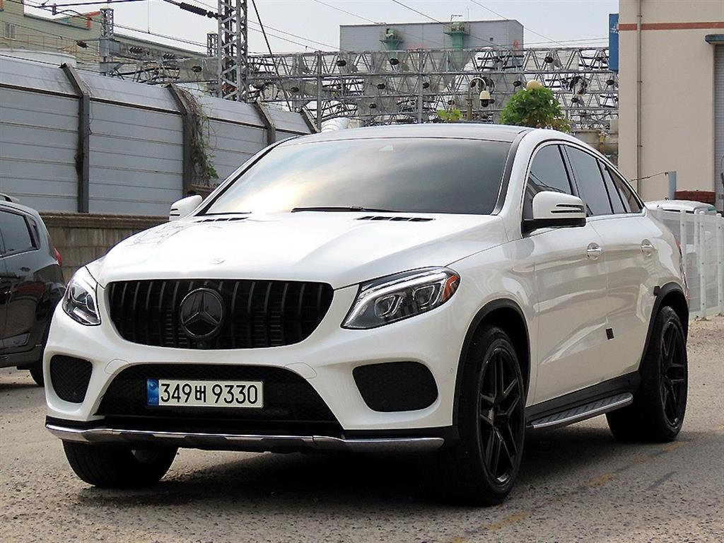 벤츠 GLE 클래스 GLE 350 d 4MATIC 쿠페 사진 2/20