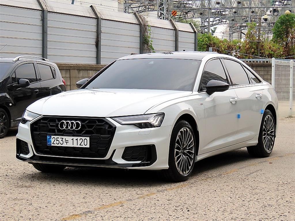 아우디 A6 45 TFSI 콰트로 프리미엄 사진 2/20