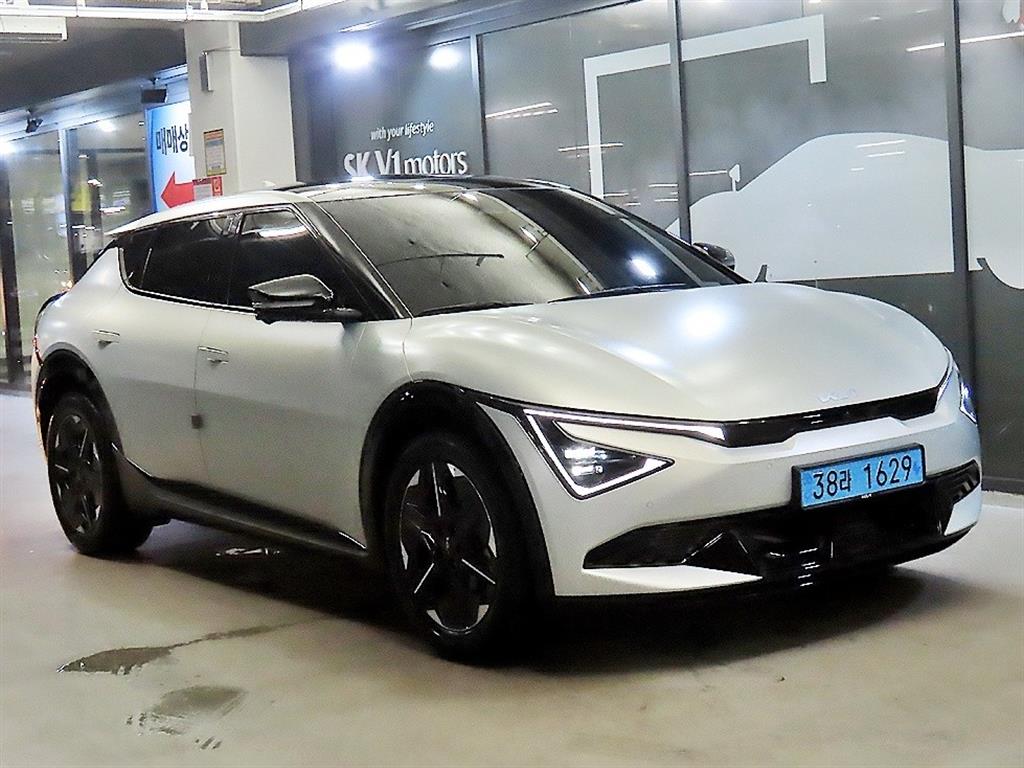 더 뉴 EV6 스탠다드 2WD 어스 2025년식