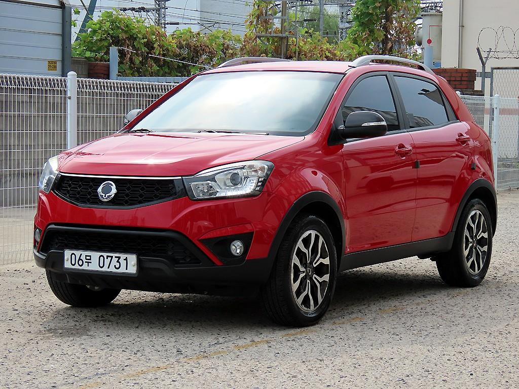 KGM 코란도 2WD 2.2 익스트림 사진 2/18