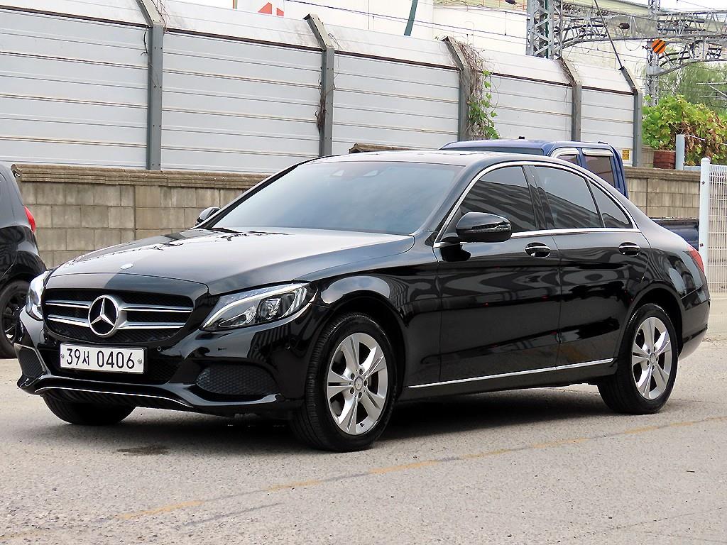 벤츠 C 클래스 C220 d 4MATIC 사진 2/20