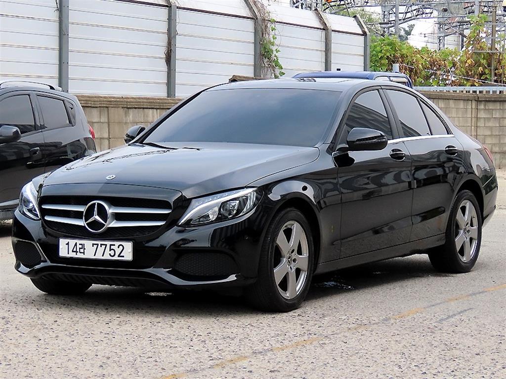 벤츠 C 클래스 C200 d 사진 2/19