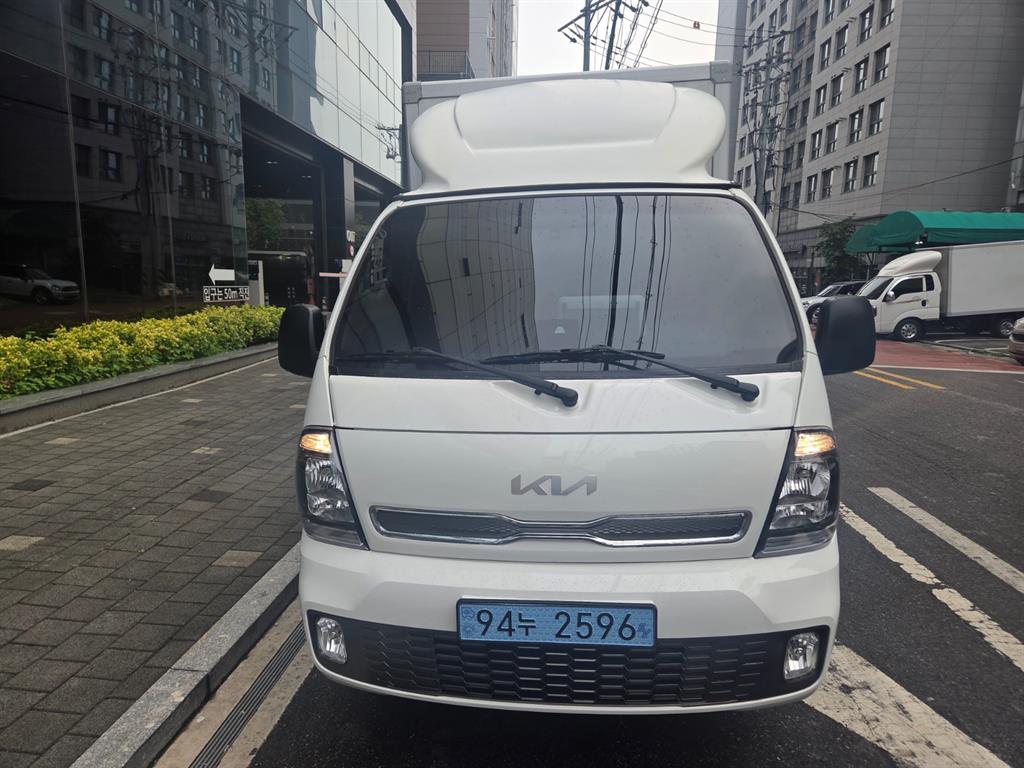 기아 봉고3 1톤 표준탑 전기 - 중고 트럭 매물 이미지