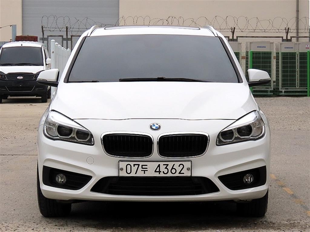 BMW 2시리즈 조이 사진