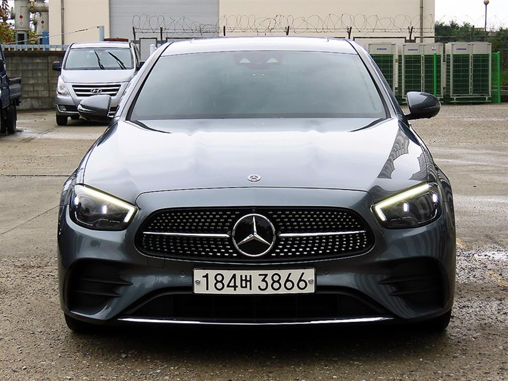 E-클래스 W213 E220d 4MATIC AMG라인 2021년식
