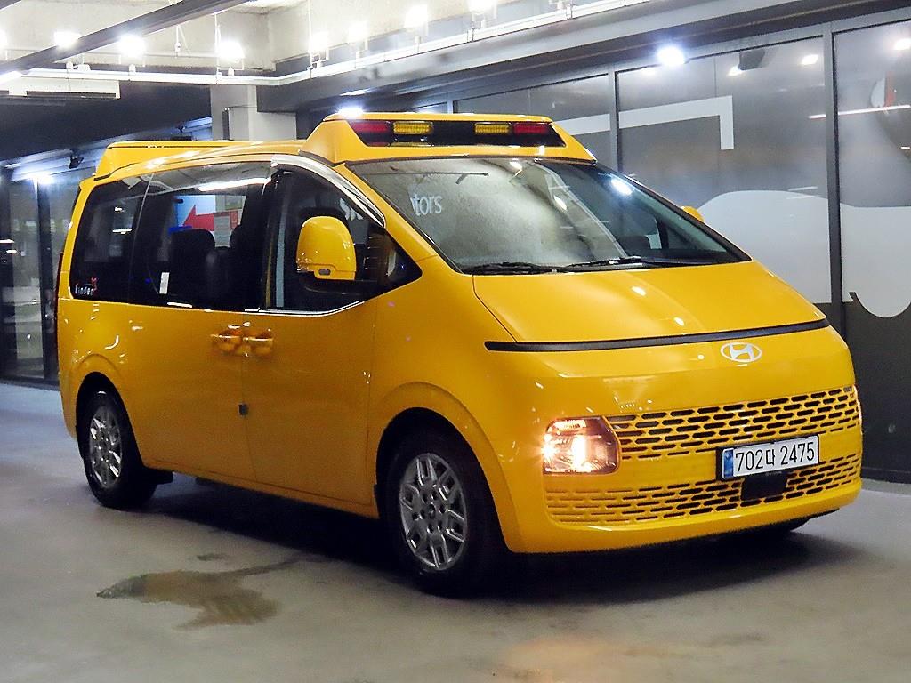 스타리아 킨더 11인승 어린이 보호차량 2WD LPG 2025년식