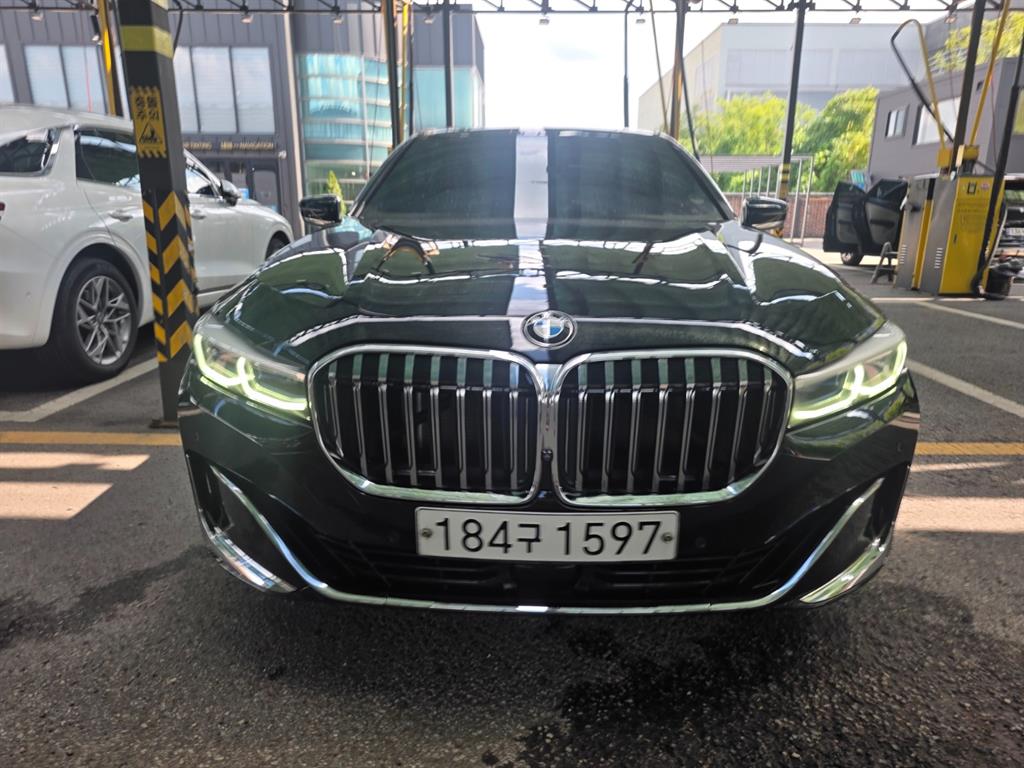BMW 7시리즈 740Ld xDrive M 스포츠 사진 2/20